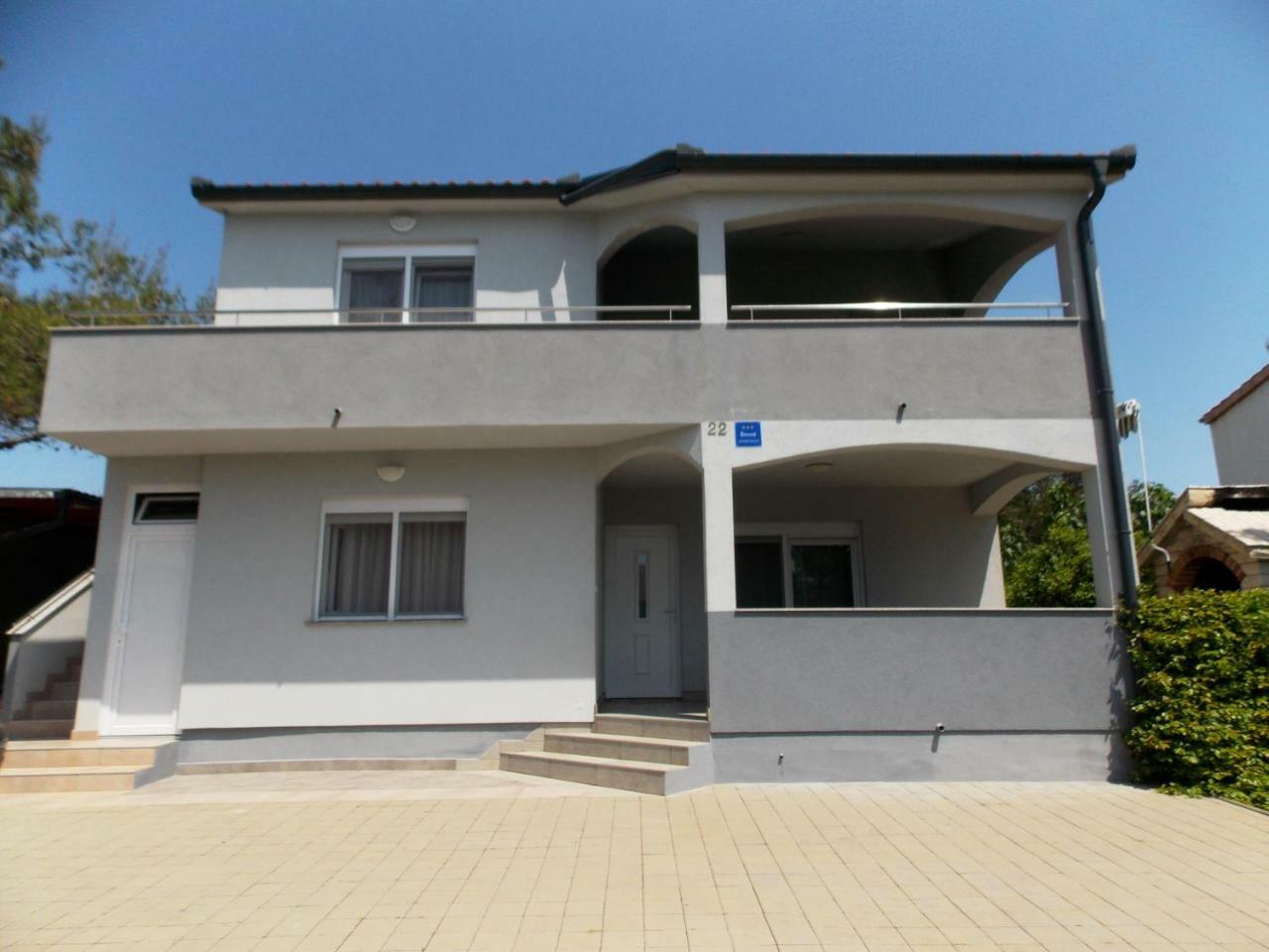 Apartment Vir Exterior photo